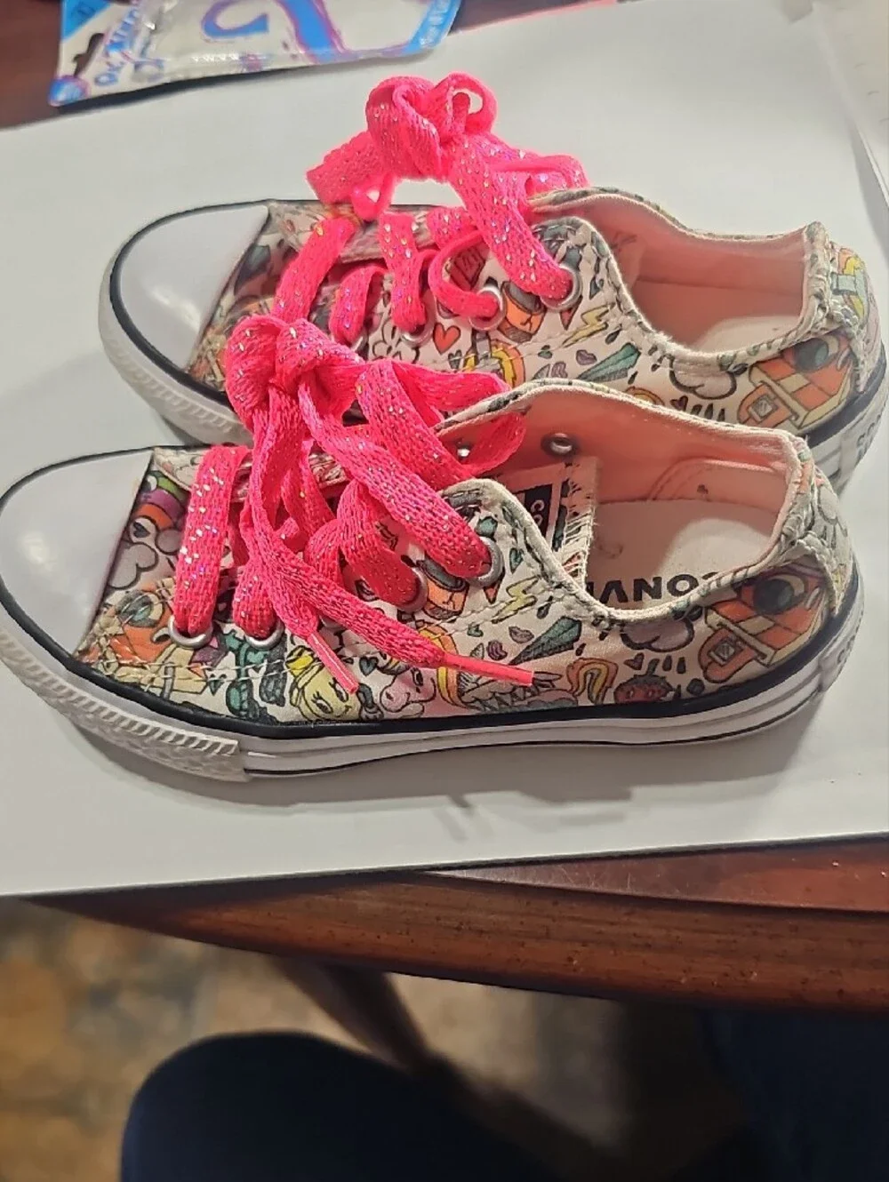 Converse Kids Low Top Sneakers with Bright Pink Glitter Laces